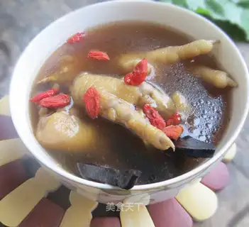 Qianxiao Paw soup