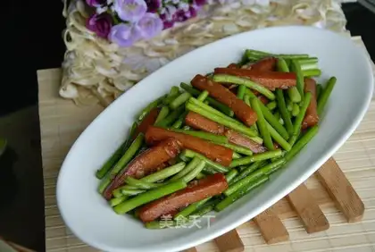 Garlic fried lunch meat