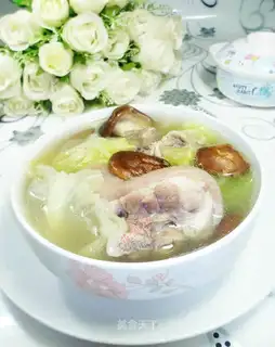 Porky mushroom hoove soup