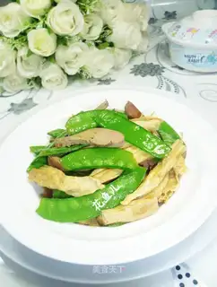 Dutch bean foie gras fried mackerel