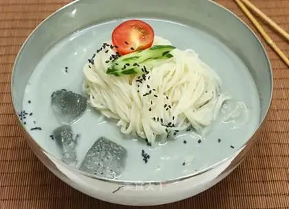 Black bean noodles