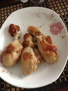♪ Taste chicken legs ♪