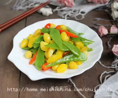 White fruit Dutch beans