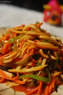 Fish apricot mushroom