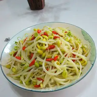 Sour bean sprouts