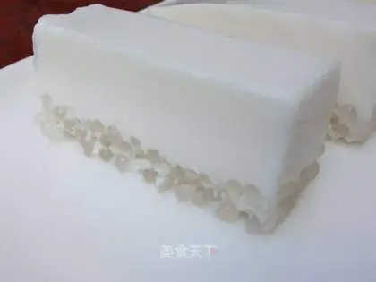 Coconut rice cake