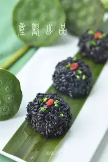 The rice pearls