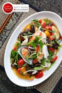 Thai seafood salad