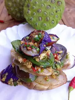 A three-skinned eggplant