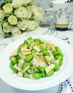Bean with lamb tails