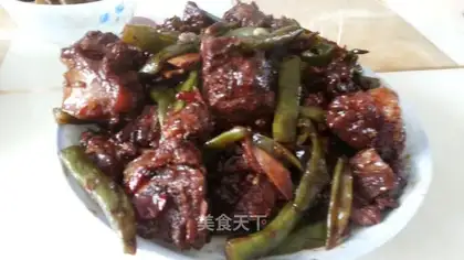 Red-burned ribbone beans