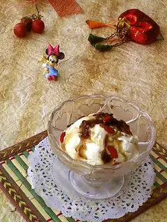 Rose milk ice cream