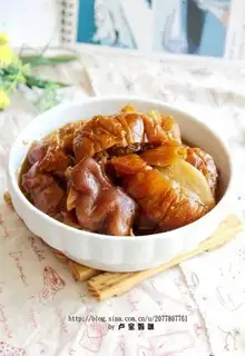 Pork feet