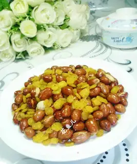Cornfried peanut rice