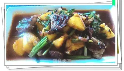 Sweet and sour pineapple pork neck