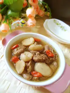 Stewed Pigeon with Ginseng in Xinkai River