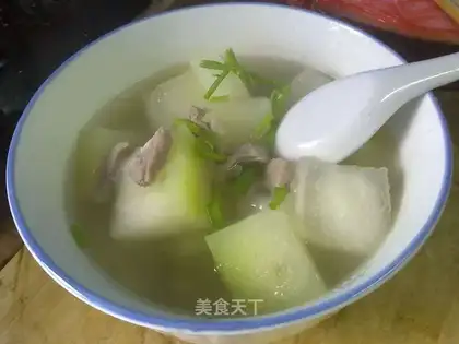 White gourd lean meat soup