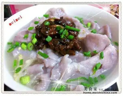Purple cabbage noodles