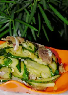 Pig ears mixed with cucumber
