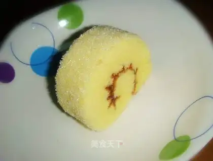 Strawberry sandwich cake roll