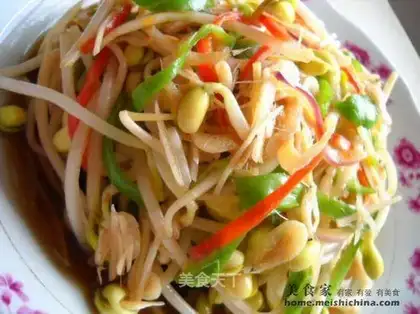 Soybean sprouts mixed with chili