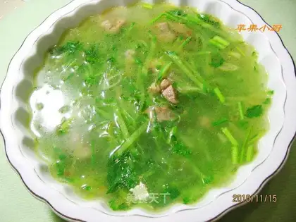 Radish vermicelli soup