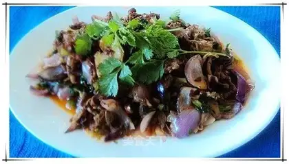 stir-fried mutton with onion