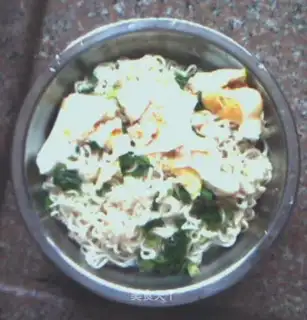 Tomato egg noodles