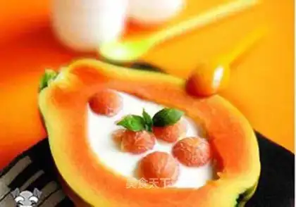Papaya yogurt