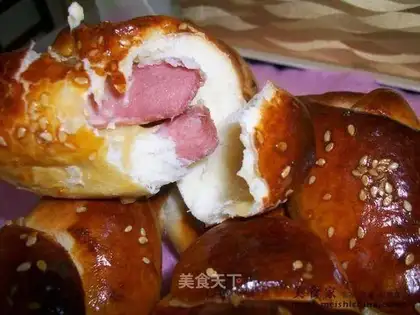 Sausage cheese bread