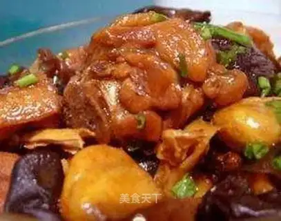 Braised chicken with mahjong and chestnuts