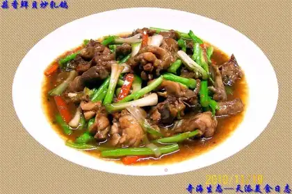 stir-fried young pigeon with garlic scallops