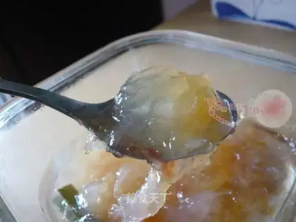 The complete process of stewing blood swallow strips