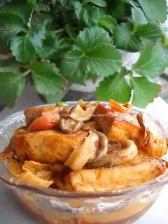 Braised tofu with mushroom