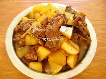 Roasted radish with pork ribs