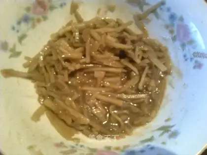 stir-fried shredded potatoes