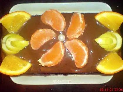 Chocolate topped fruit cake