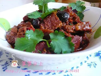 Braised beef brisket pot