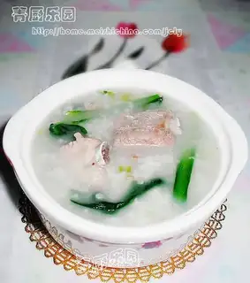 Chrysanthemum chrysanthemum pork ribs porridge
