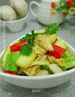 stir-fried tofu with bamboo shoots and cucumber