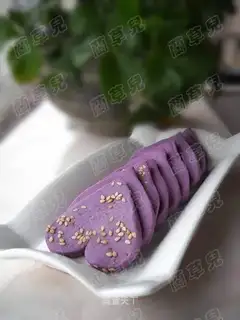 white hemp purple potato cake