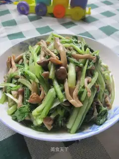 Crab mushrooms and cabbage