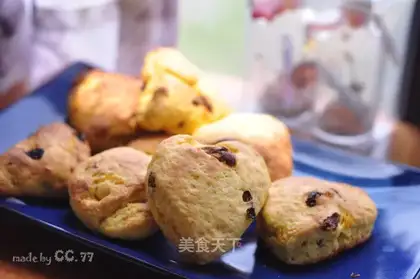 A Pumpkin muffin