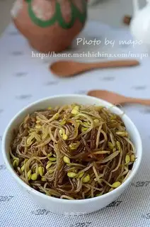 Bean sprouts
