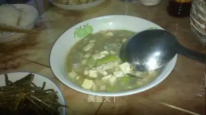 Apricot smelt and tofu soup