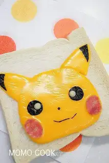 Pichacho cheese toast