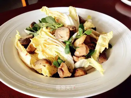 Chicken leg mushroom salad