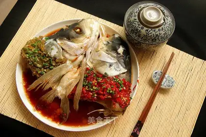 Double-coloured pepperfish head