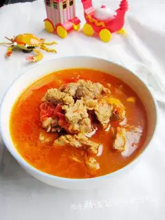 Tomato beef soup