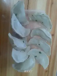 Cream eggs, shrimp dumplings